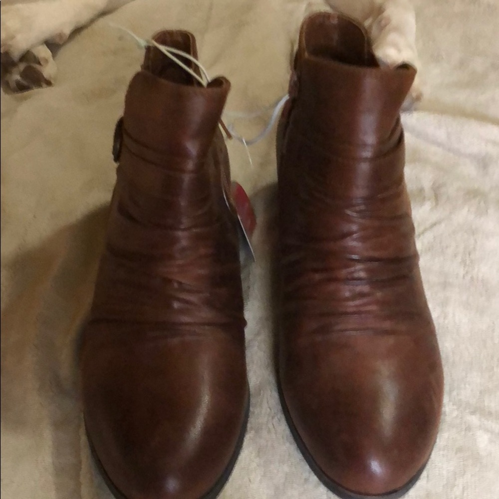 Ankle boots
